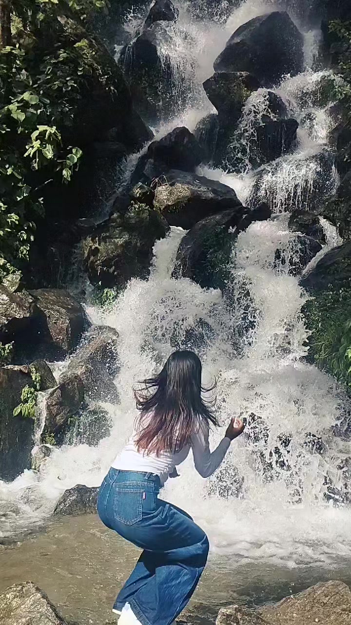 @ಥ_ಥ 🧿🕊️🦚