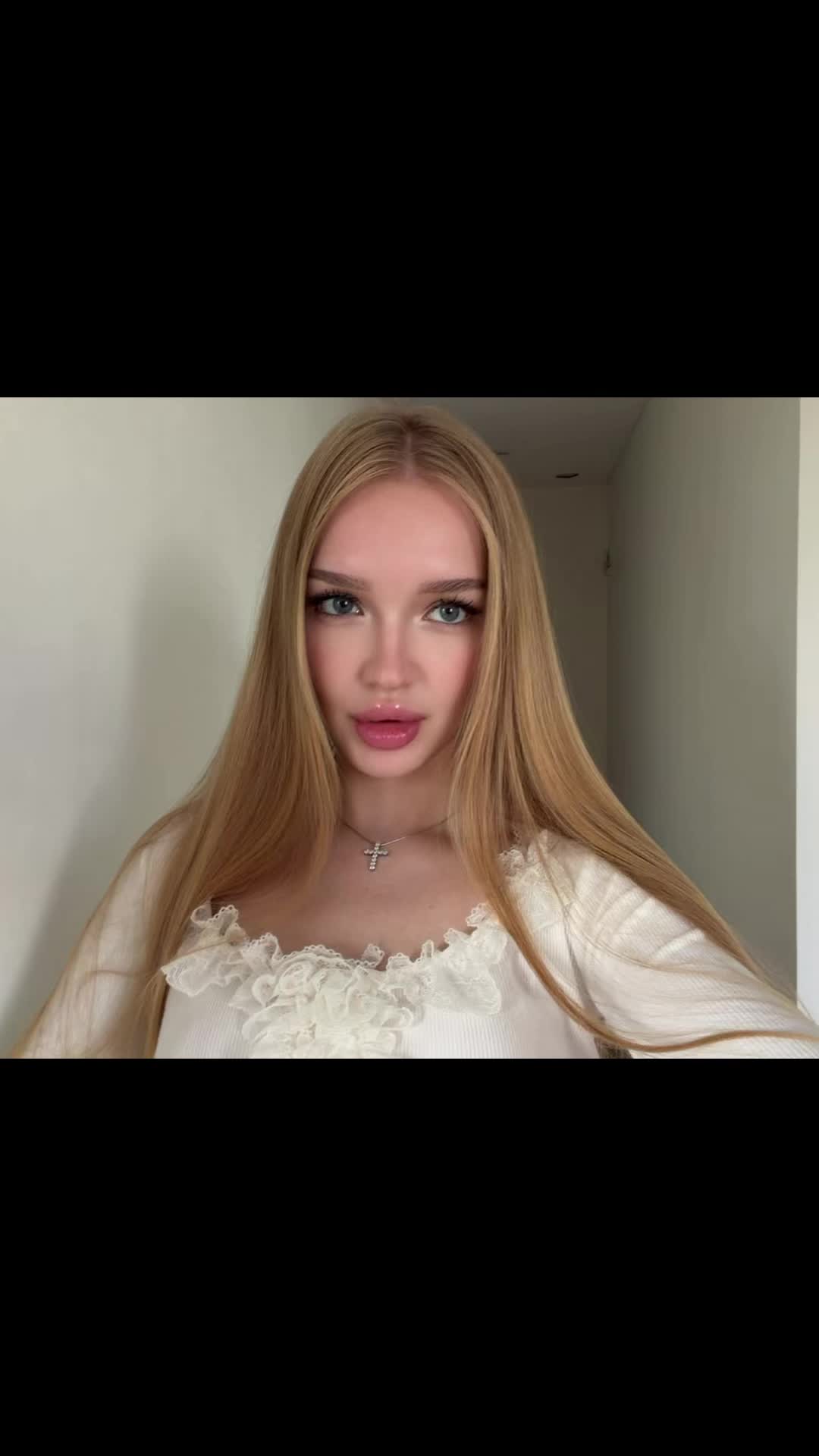 @анечка