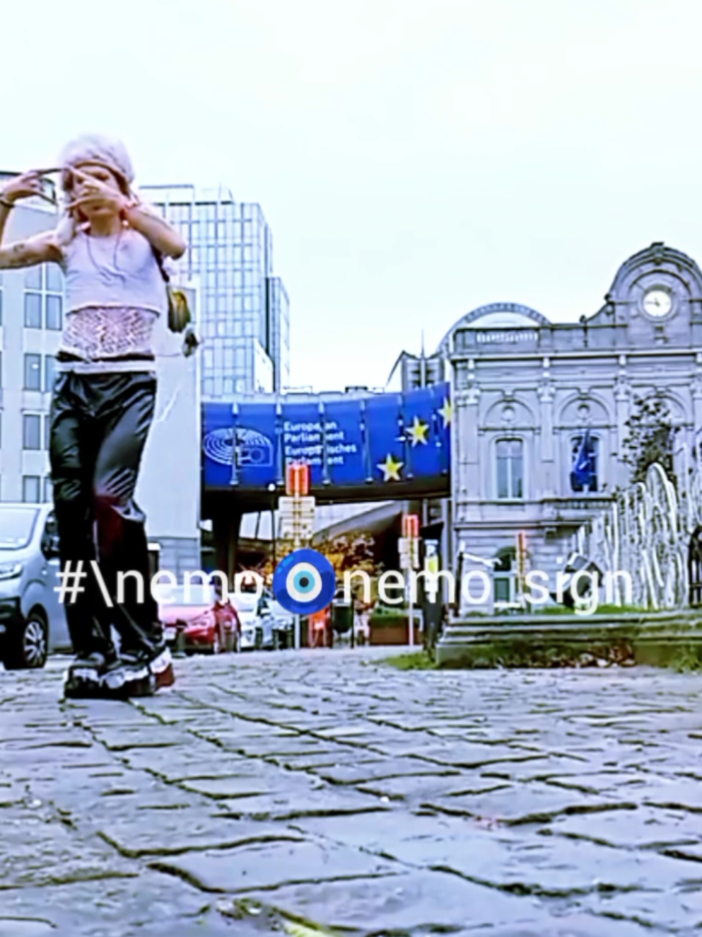 @★™️v_^ 1日 💙™️