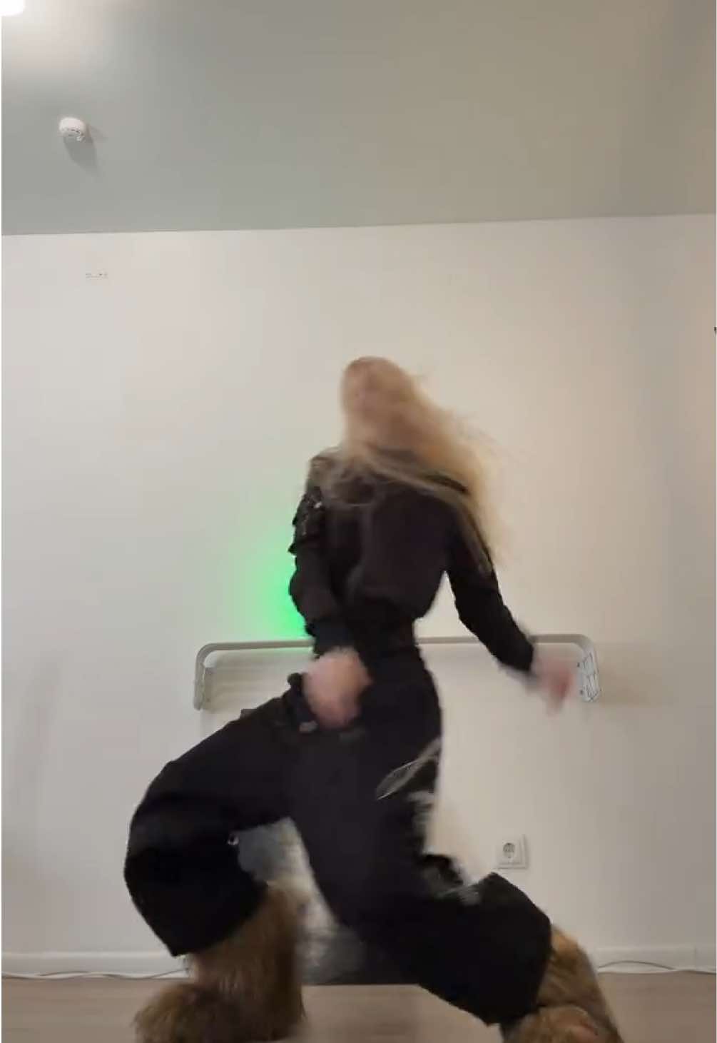 @мэйбик