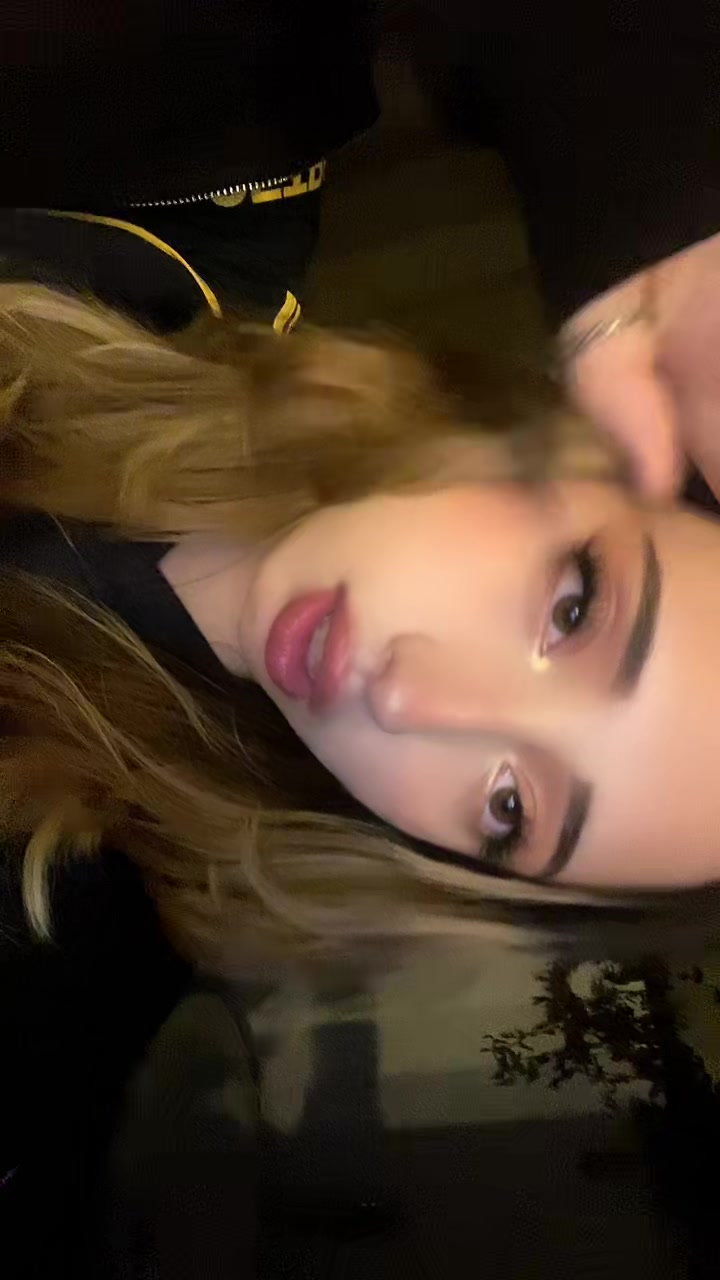 @𝓡𝓮𝓷𝓲𝓲