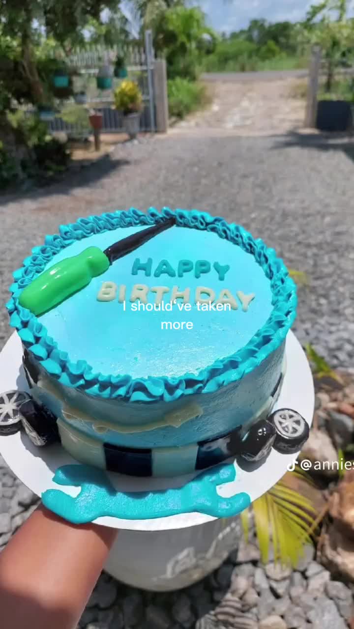@annies.cakes