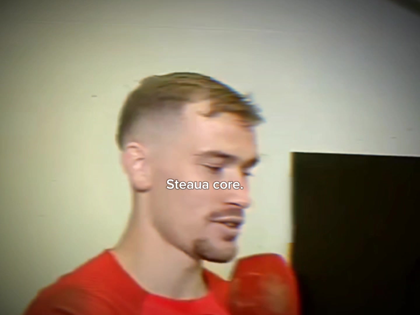 @IubireaRoșAlbastră