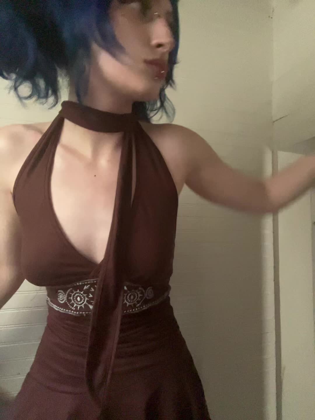 @delilah 🐝💛