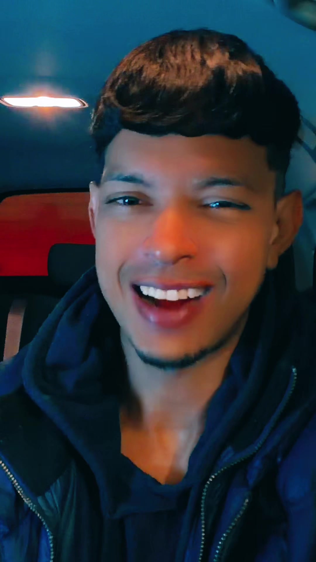 @𝕋𝕒𝕪𝕣𝕠𝕟𝕃𝕖𝕖 𝕊𝕞𝕚𝕥𝕙