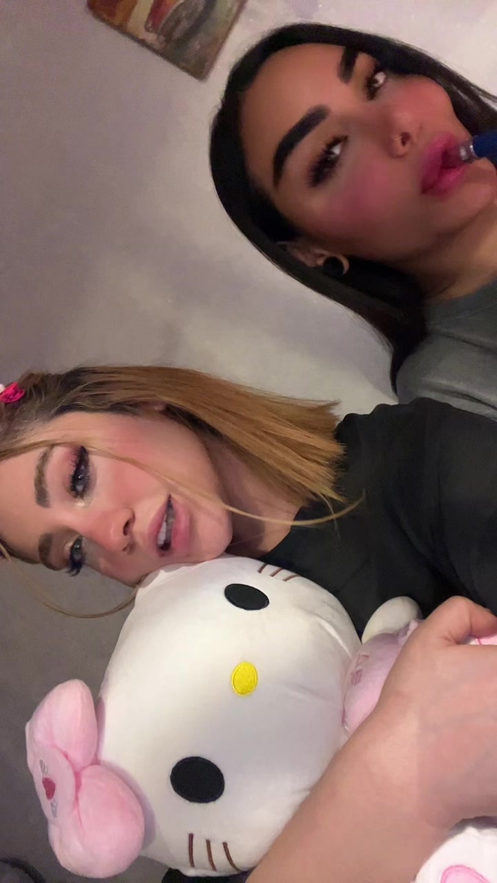 @melikazangene