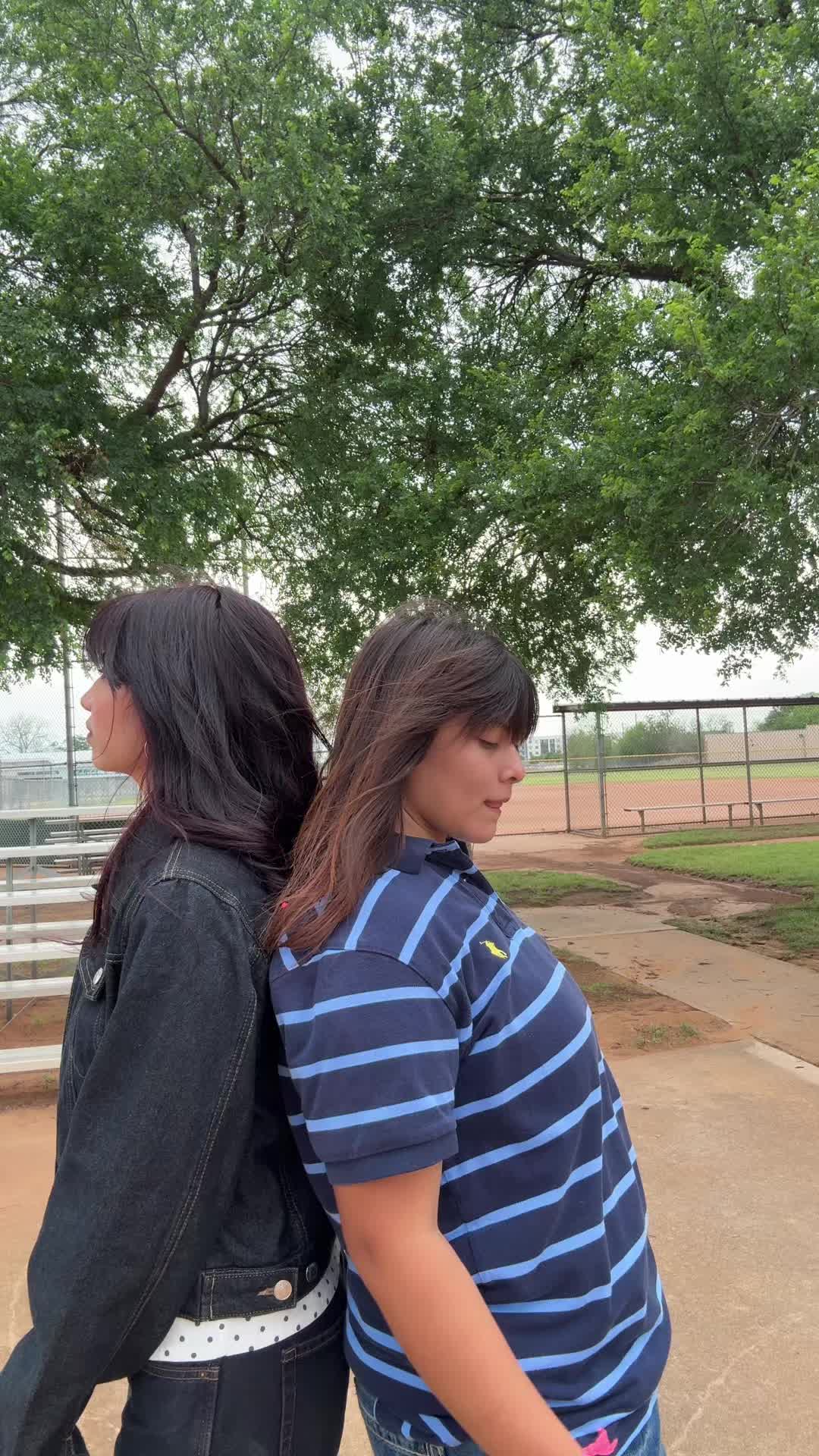 @:3