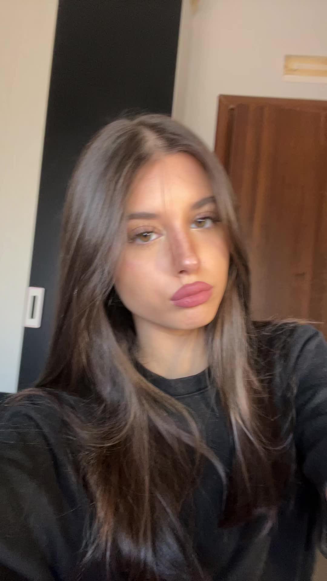 @𝐂 𝐑 𝐈 𝐒 𝐓 𝐈 𝐍 𝐀