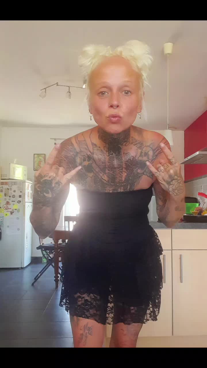@misscraboutchas