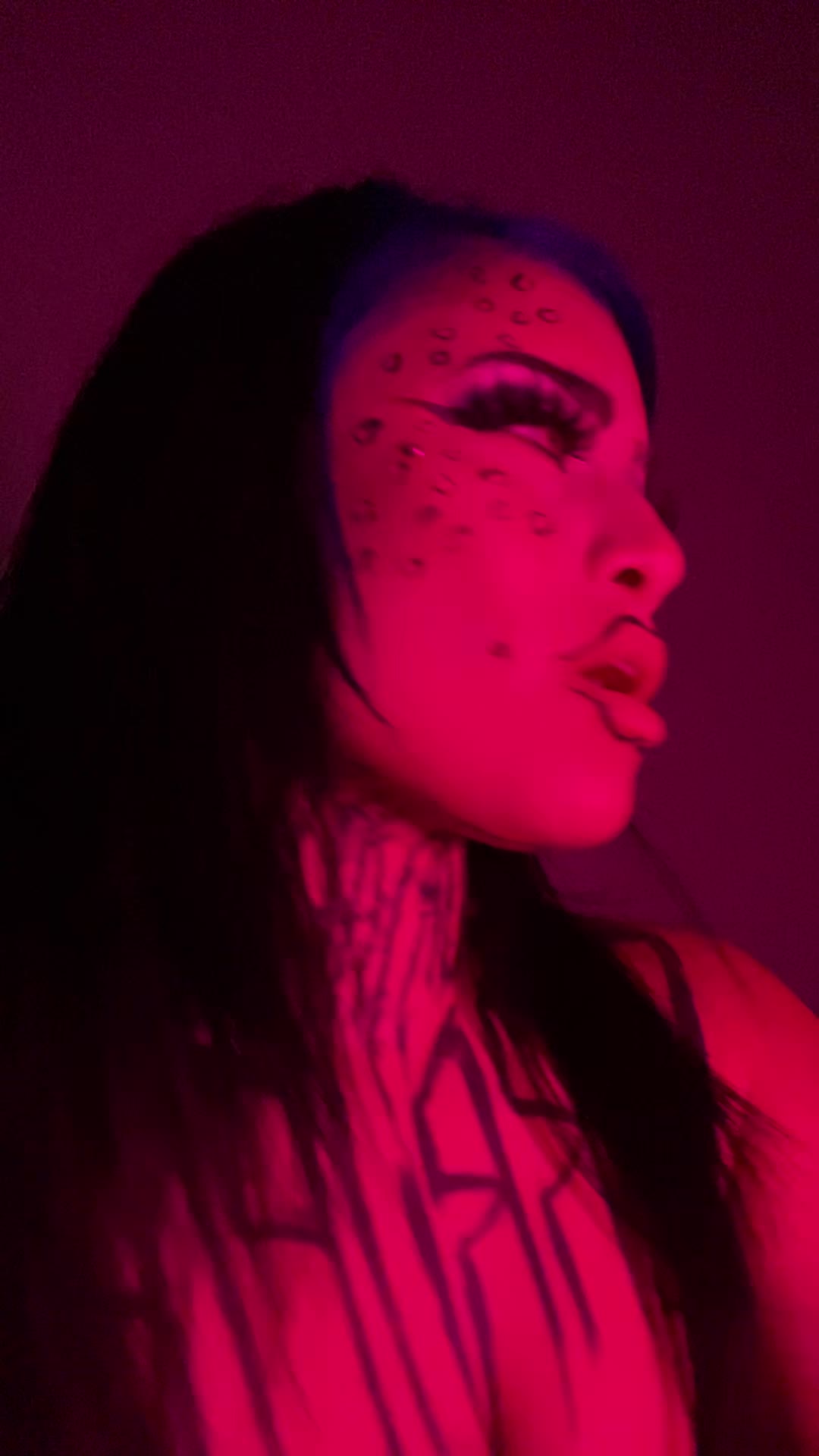@FREAKSHOW KEEZH✨