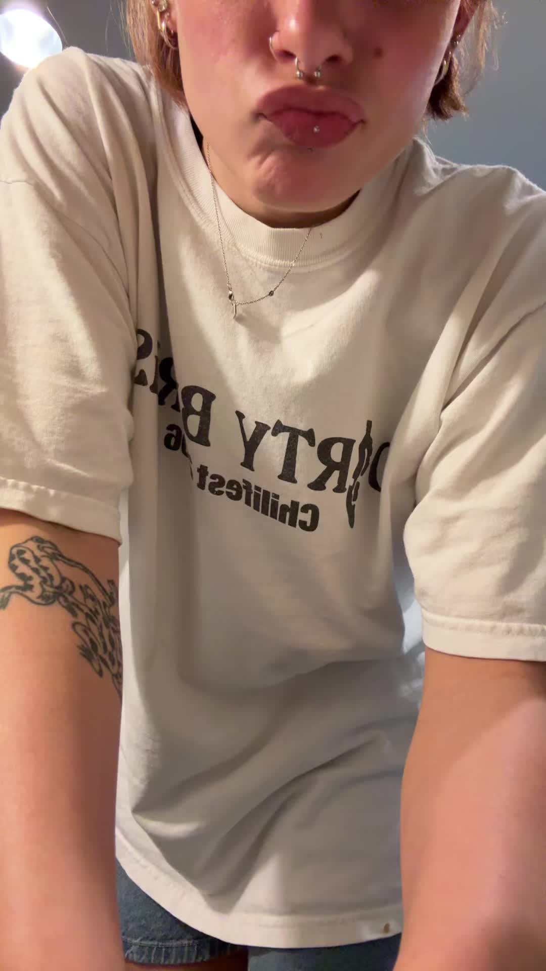 @uahdvashd