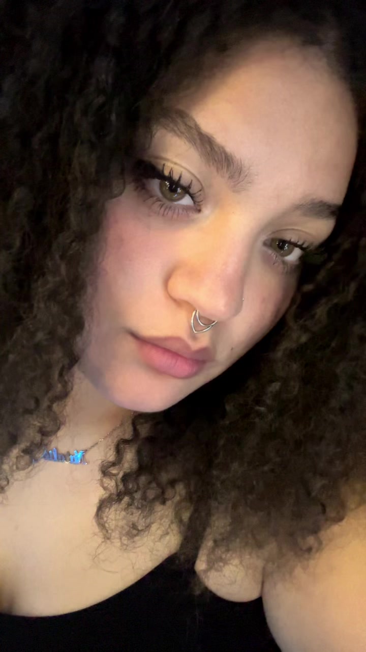 @bella
