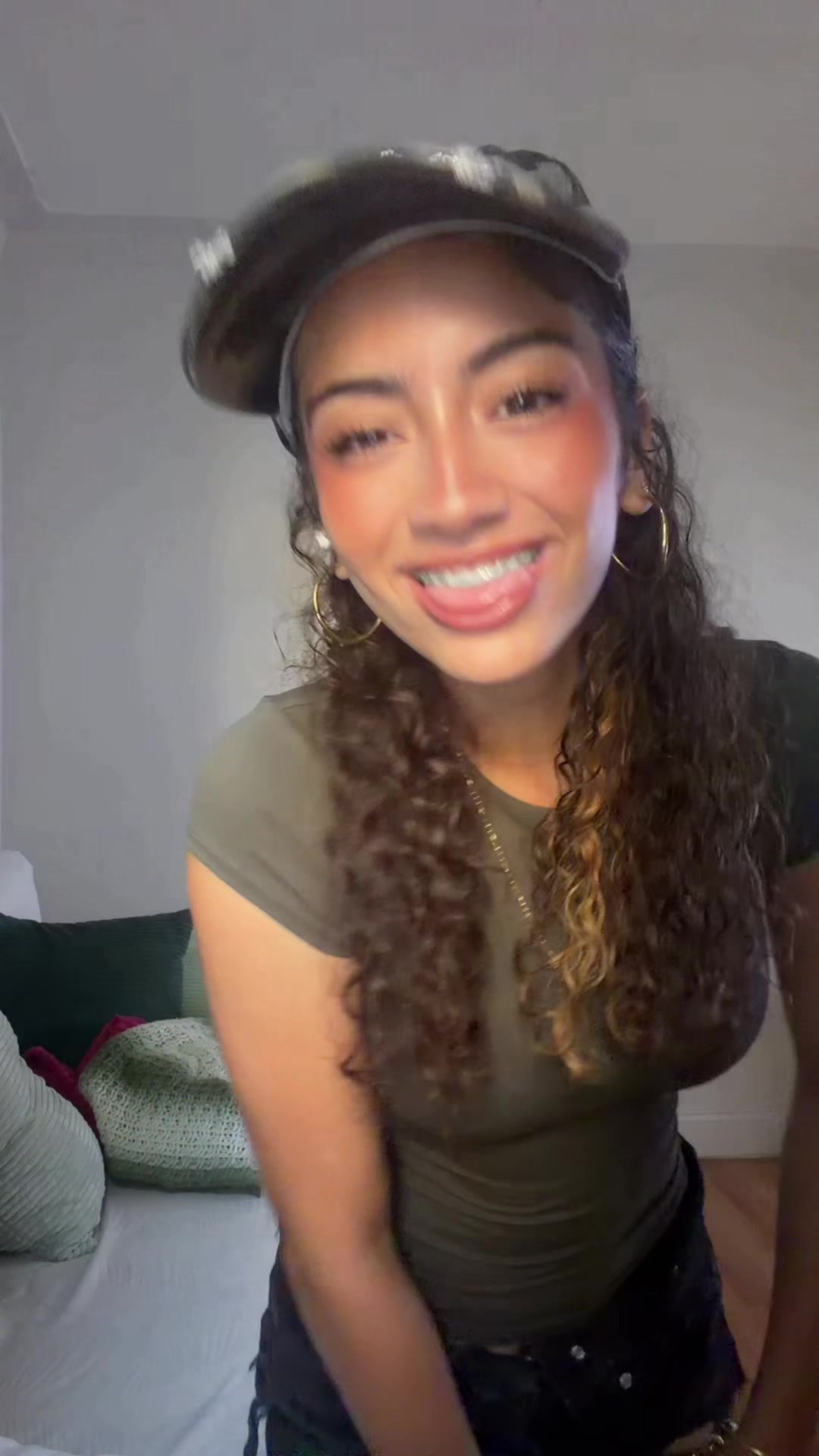 @bellabae
