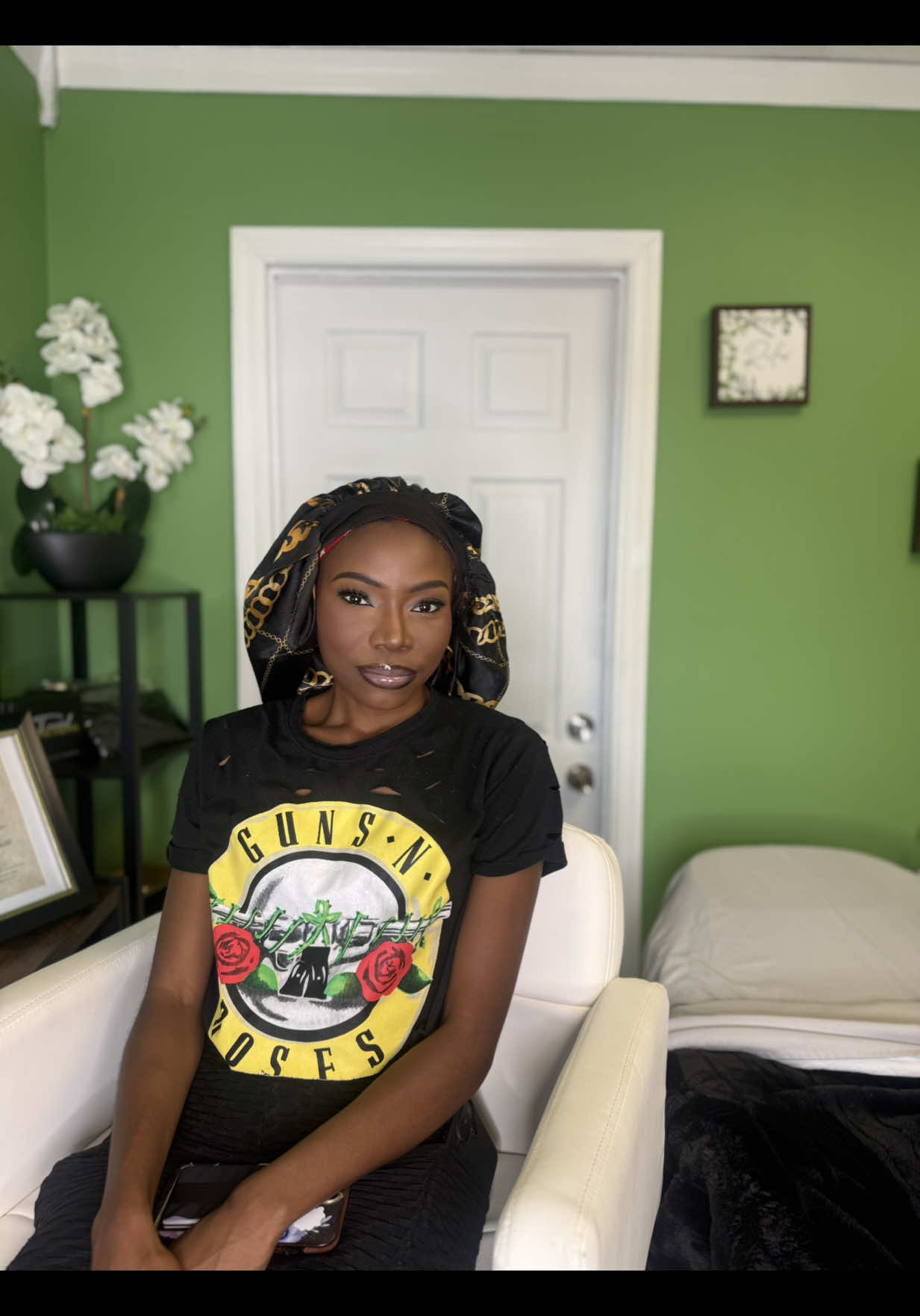 @Facial Expressions LLC💛🖤