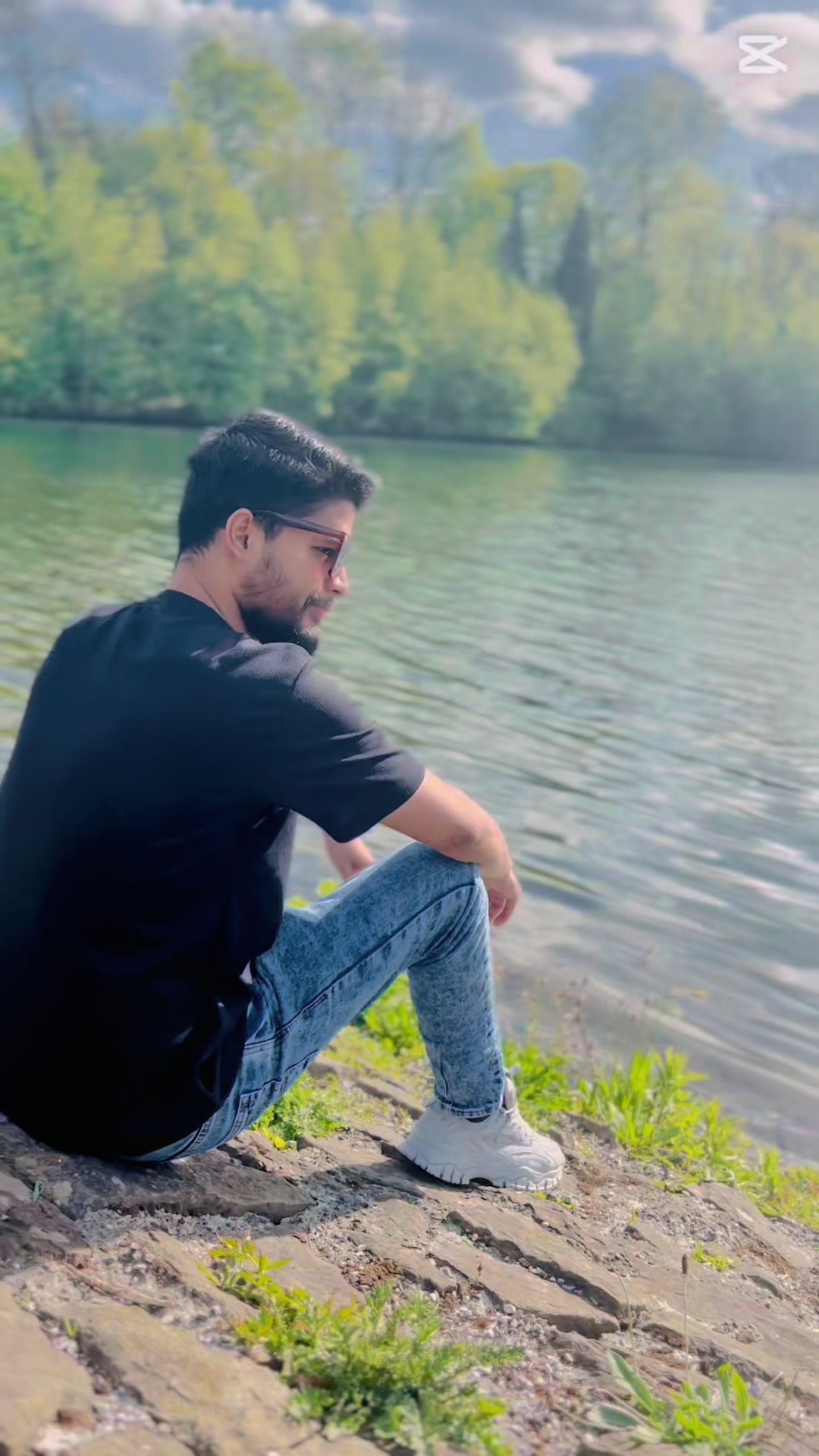 @HAmza Muغal 🦅👑