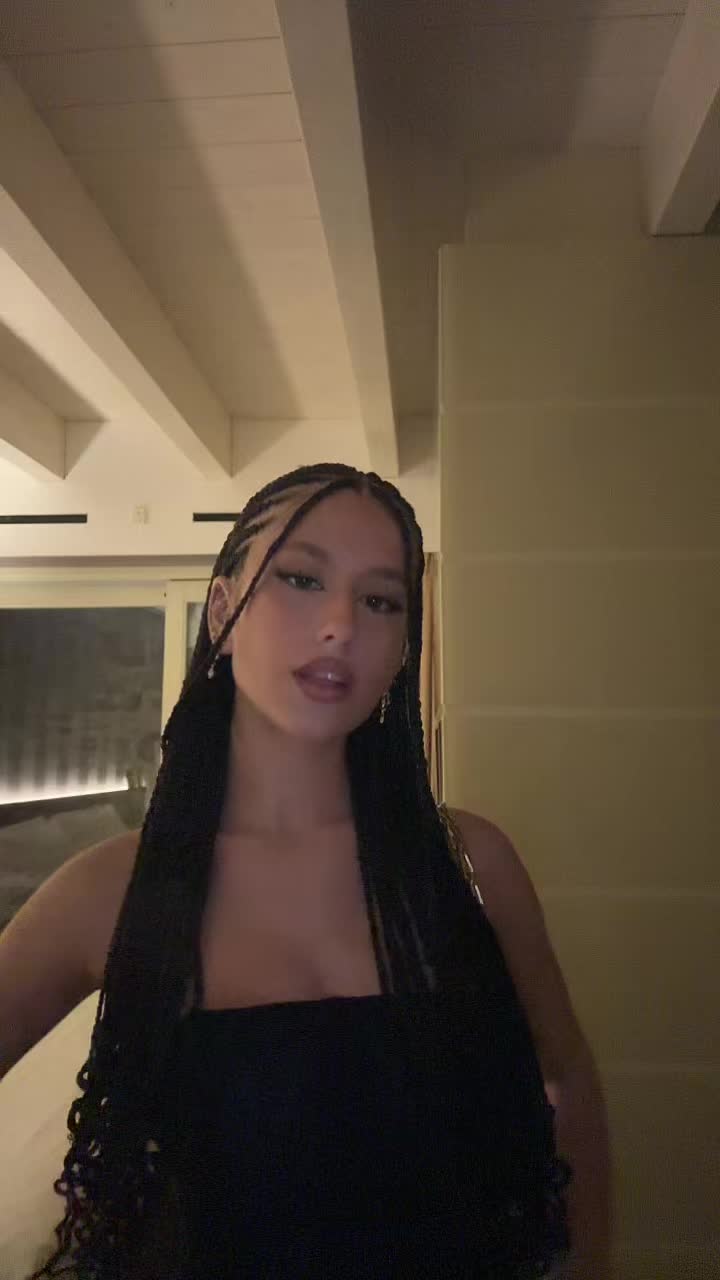 @Moni