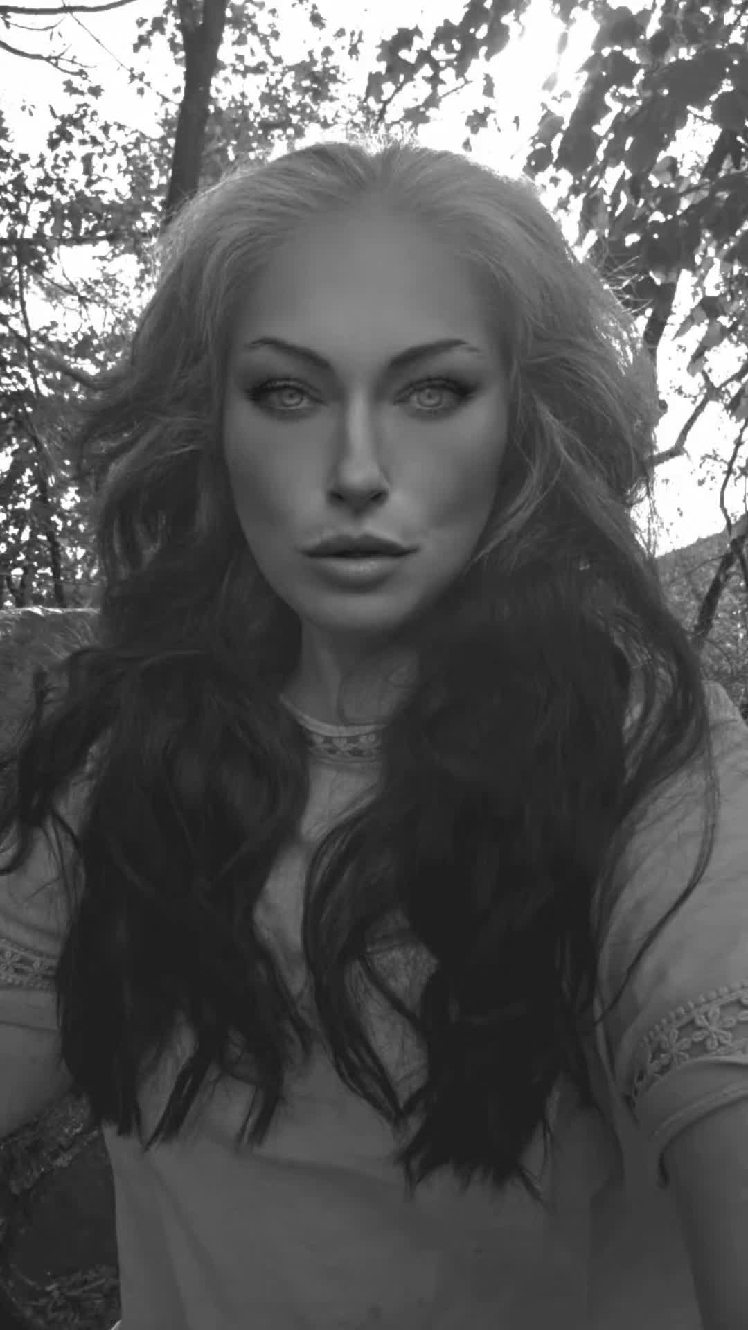 @🐺 LARA WOLF 🐺