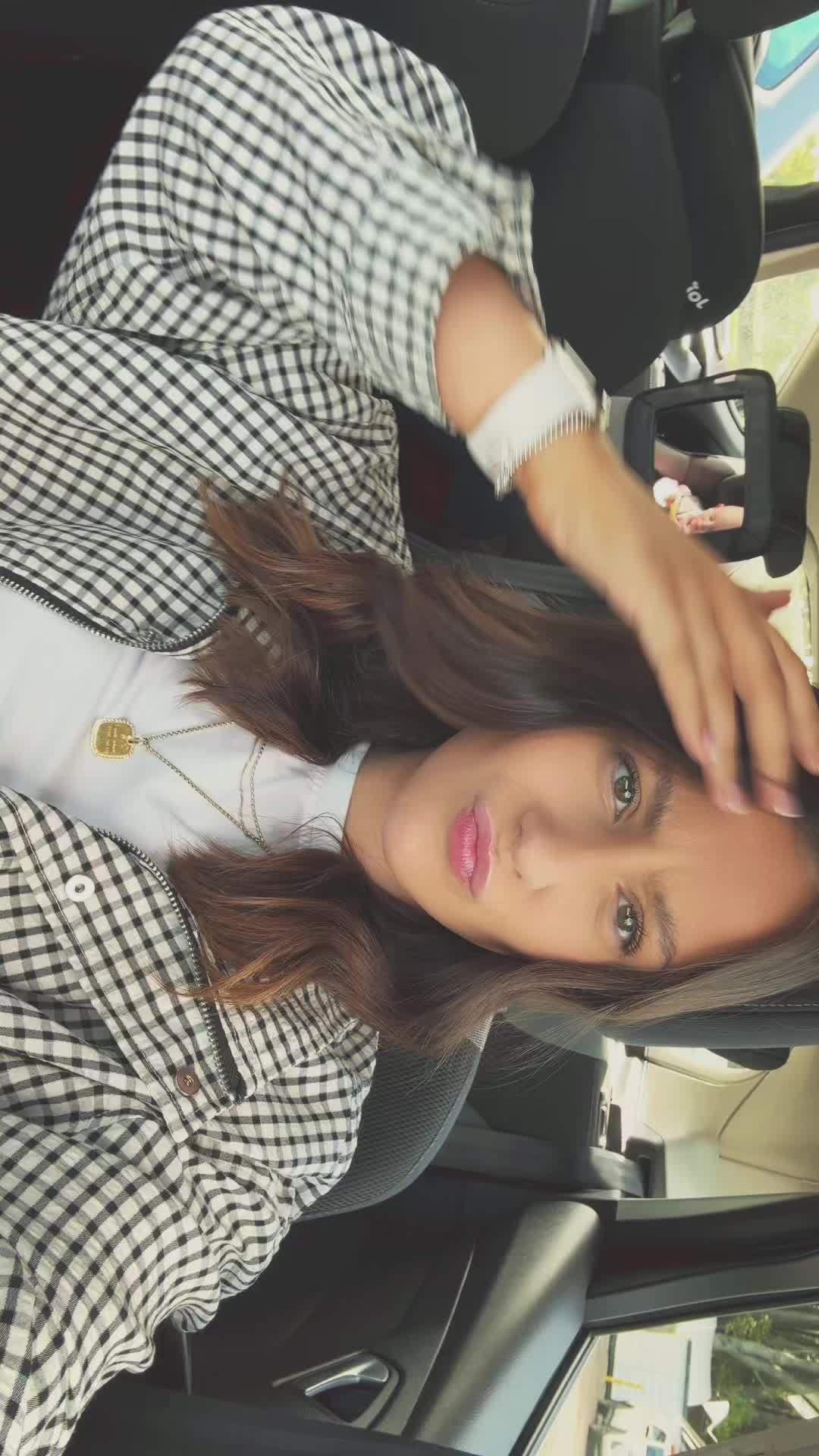 @Alisa x