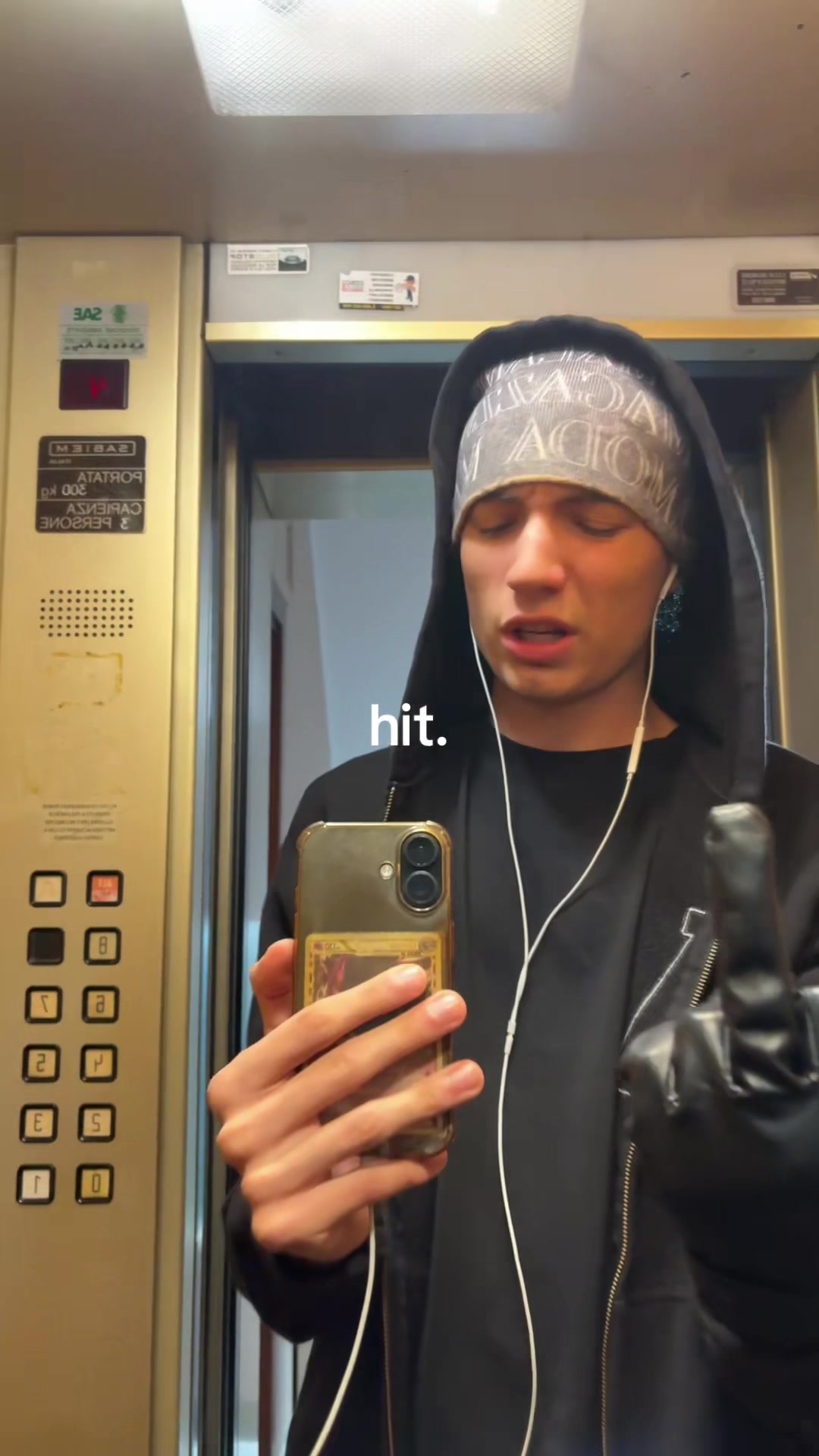 @Reskyu
