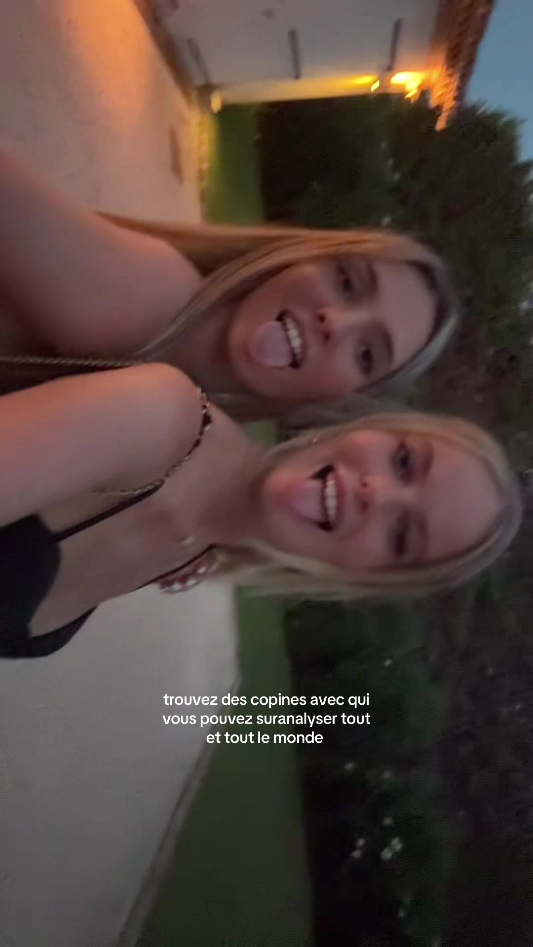 @juliaa
