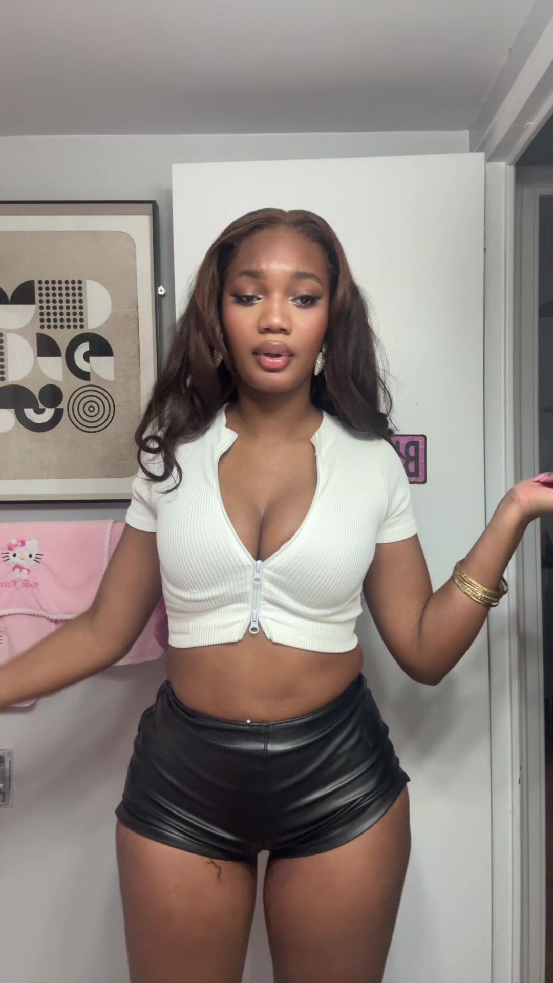 @Angelé