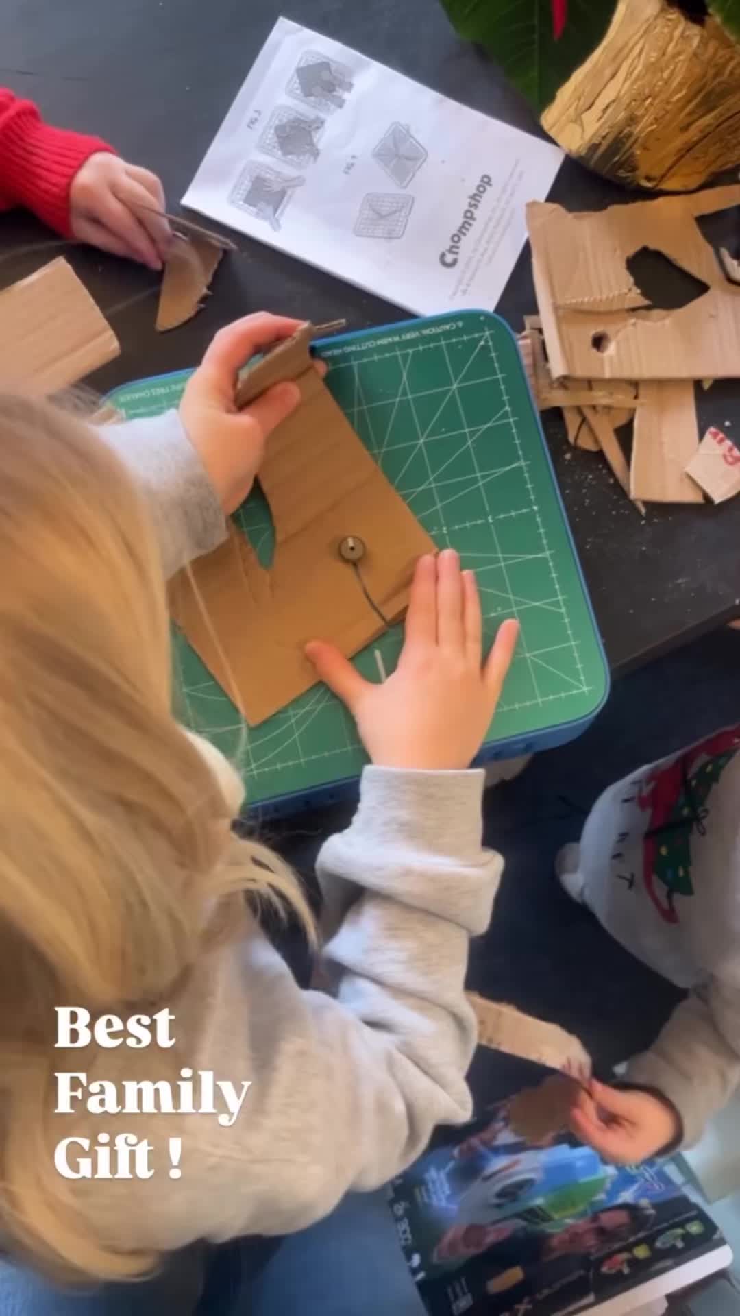 @itschompshop