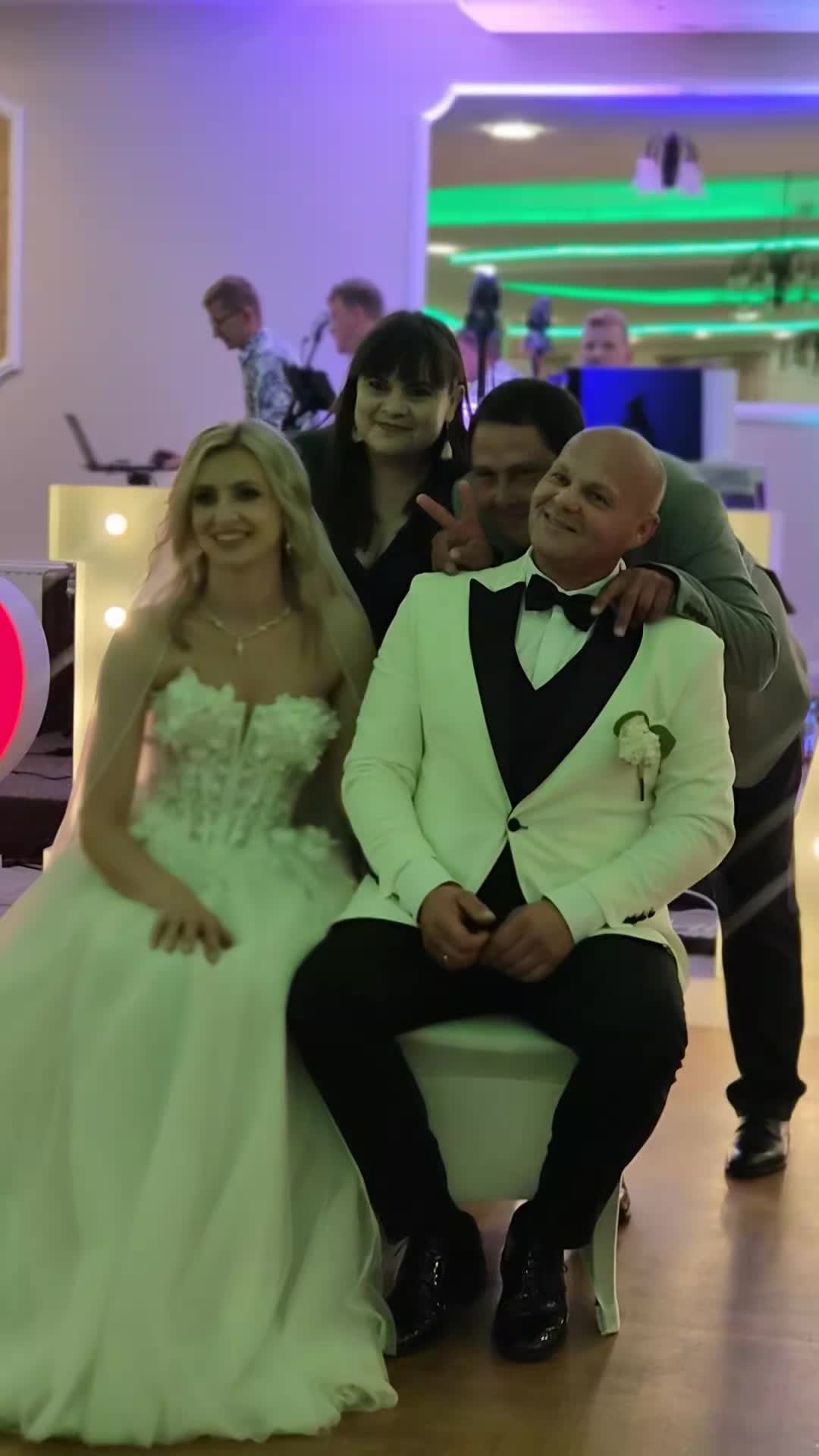@4w1FotoVideo