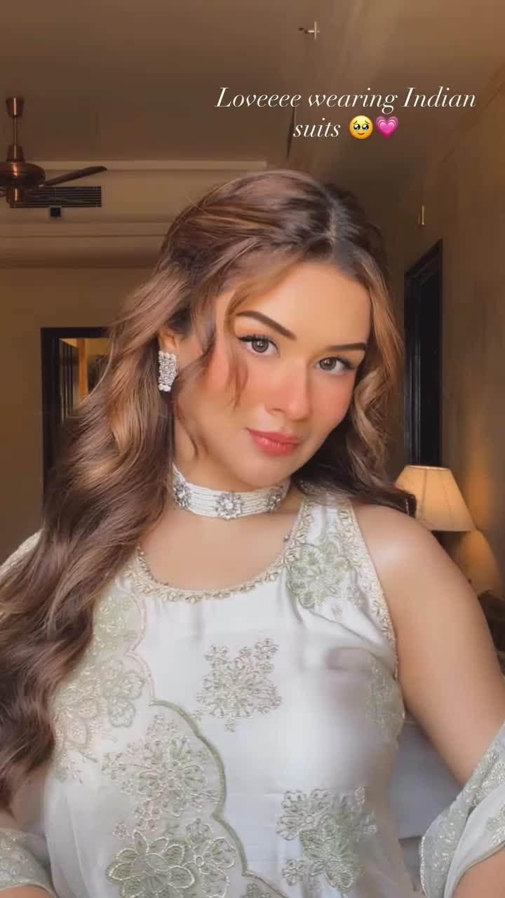 @Avneet Kaur 🔵