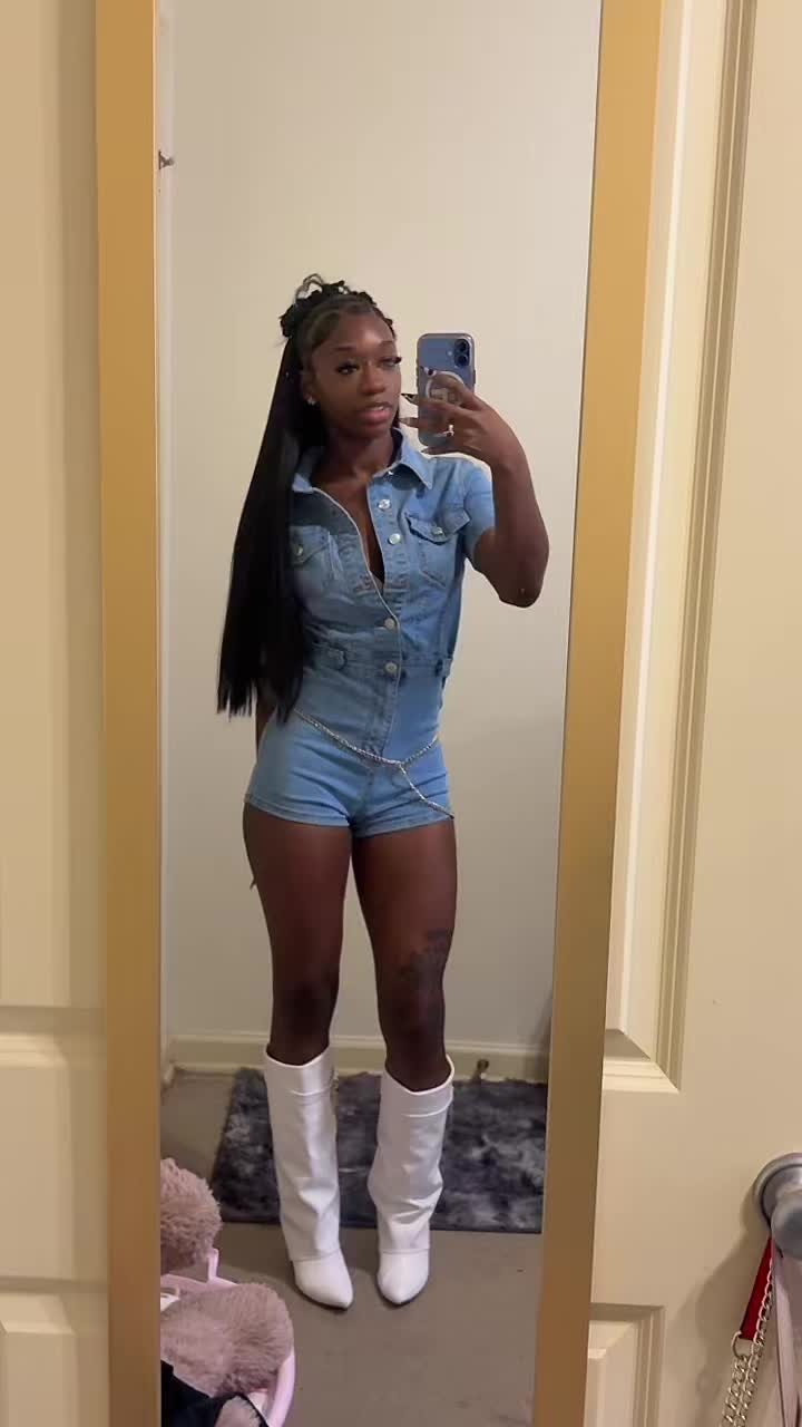 @zarriahelai