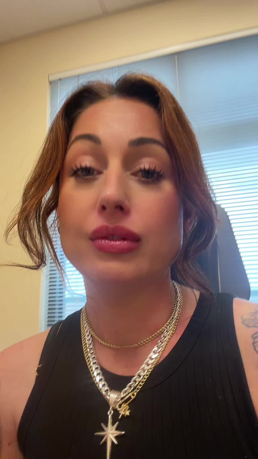 @nikkhenry