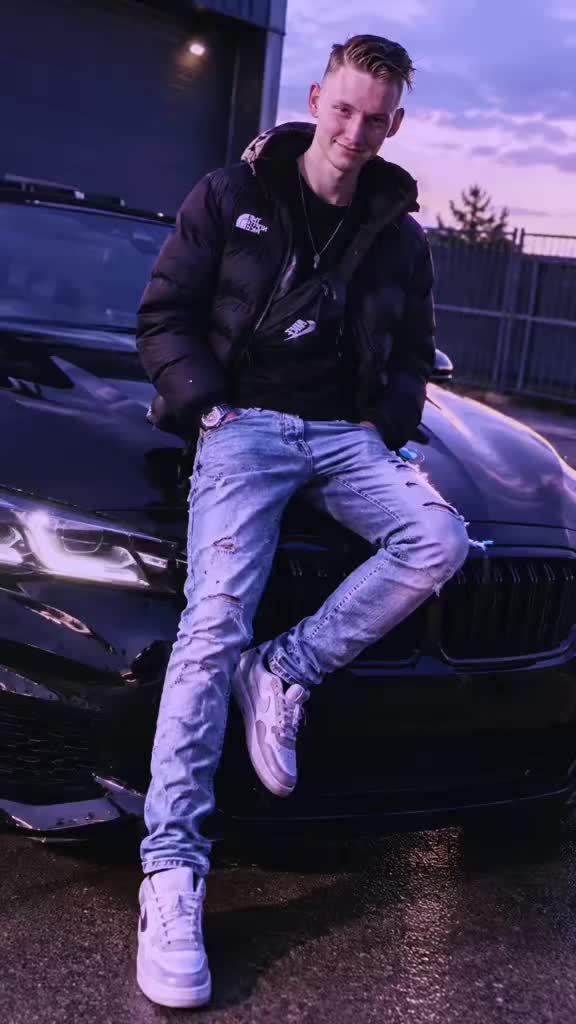 @Team kleine 🥵. 💧🩸
