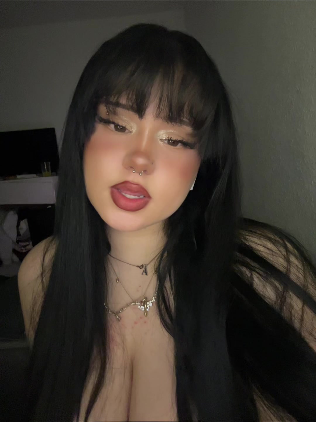 @𝑑𝑦𝑙𝑎𝑖𝑛𝑒 𝑎𝑦𝑙𝑖𝑛
