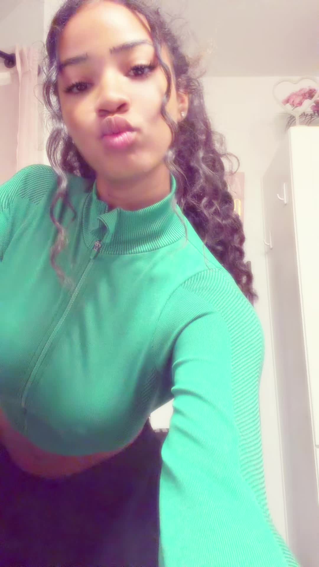 @Jayde 🍒