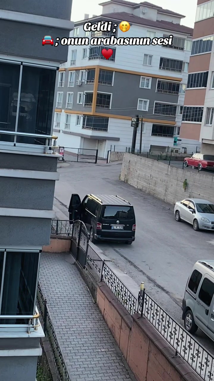 @Hacer T&uuml;men Karaoğlu