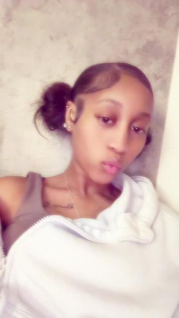 @NIA SIMONE