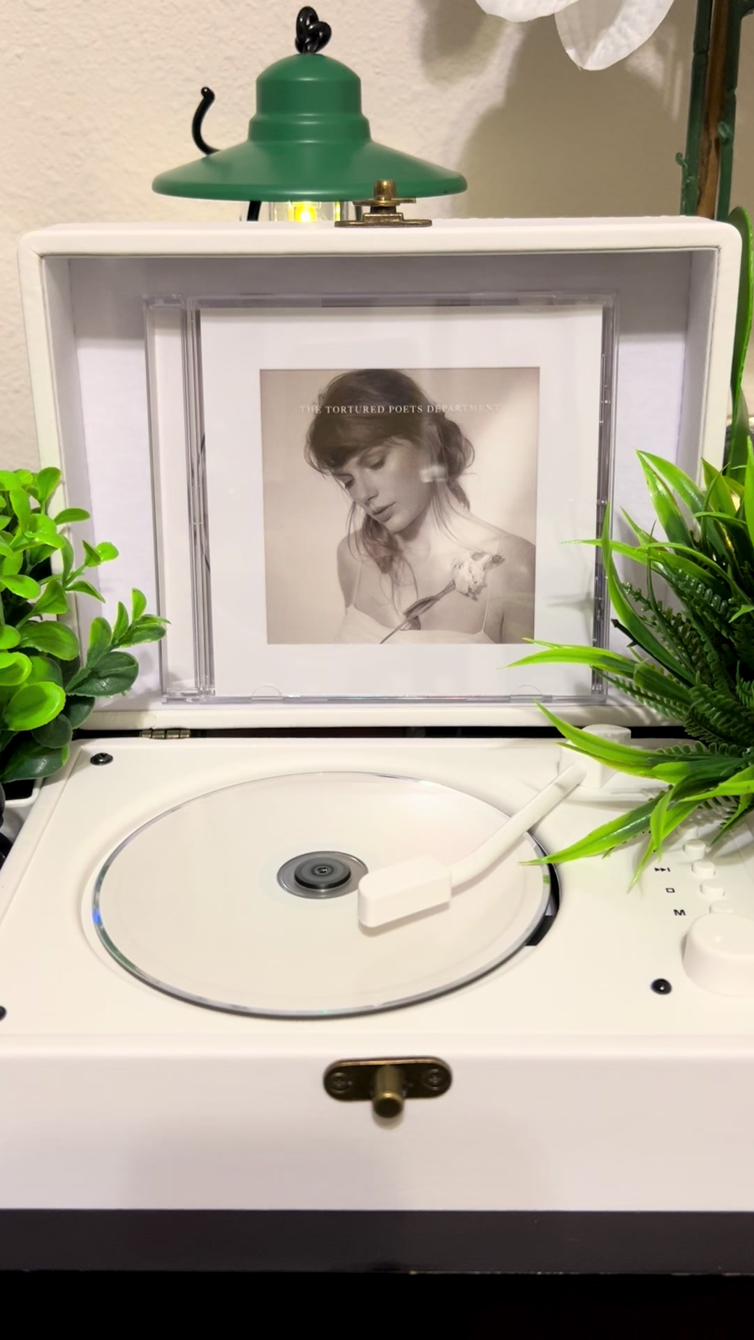 @tanyasvinylsandmore