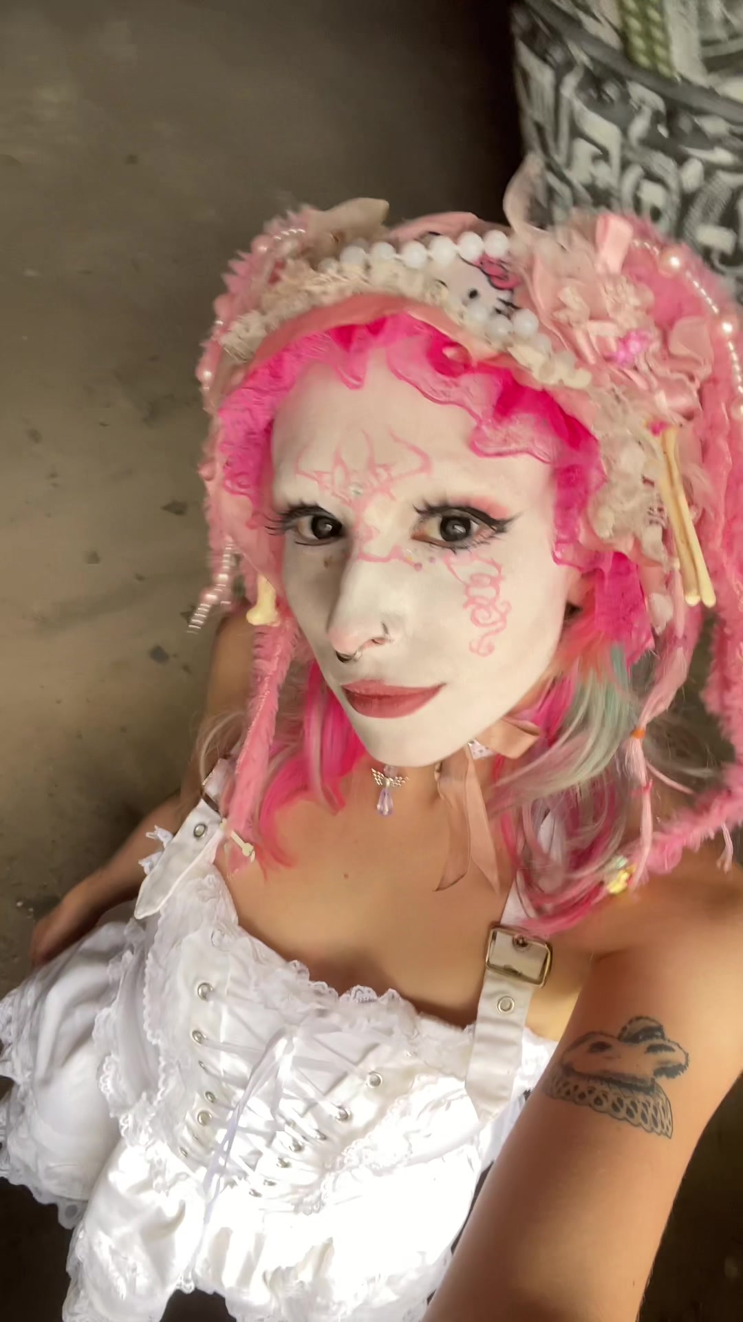 @weirdlywelldressed