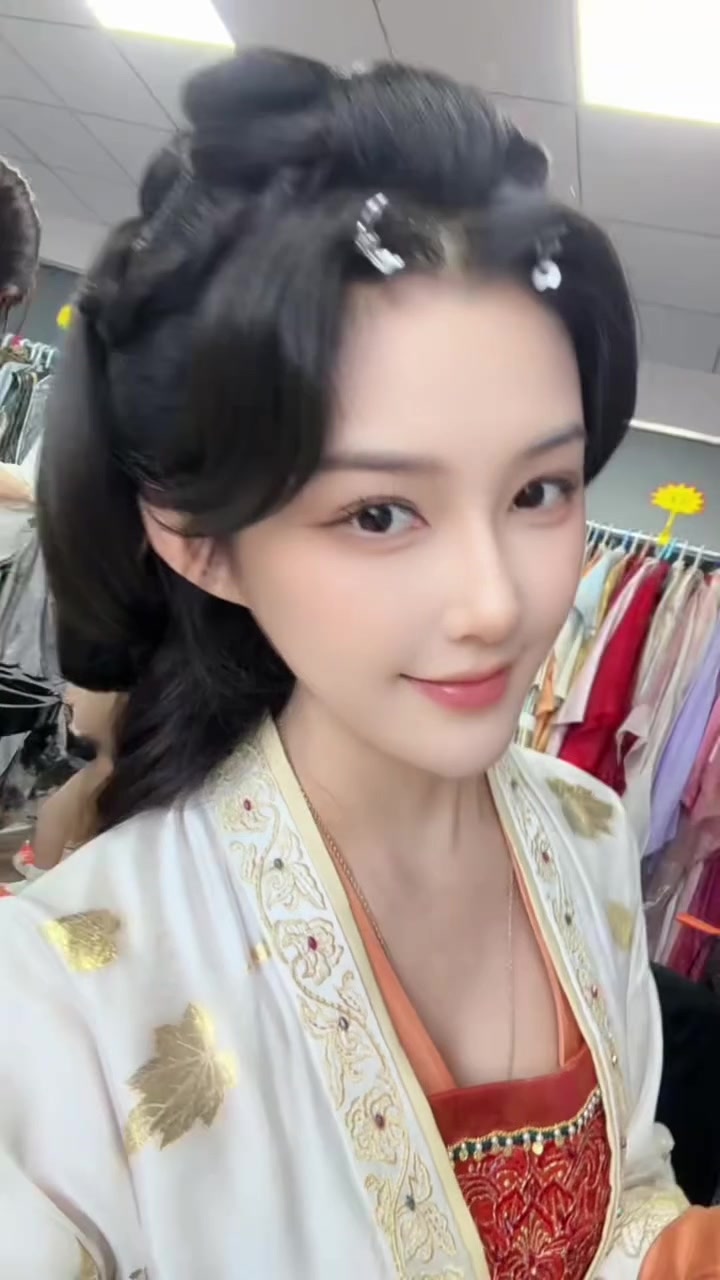@Cccooo9
