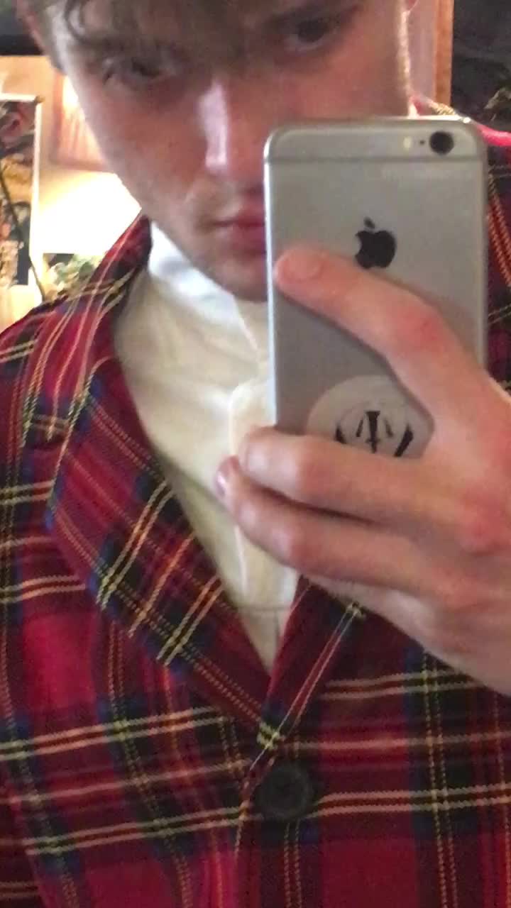 @+