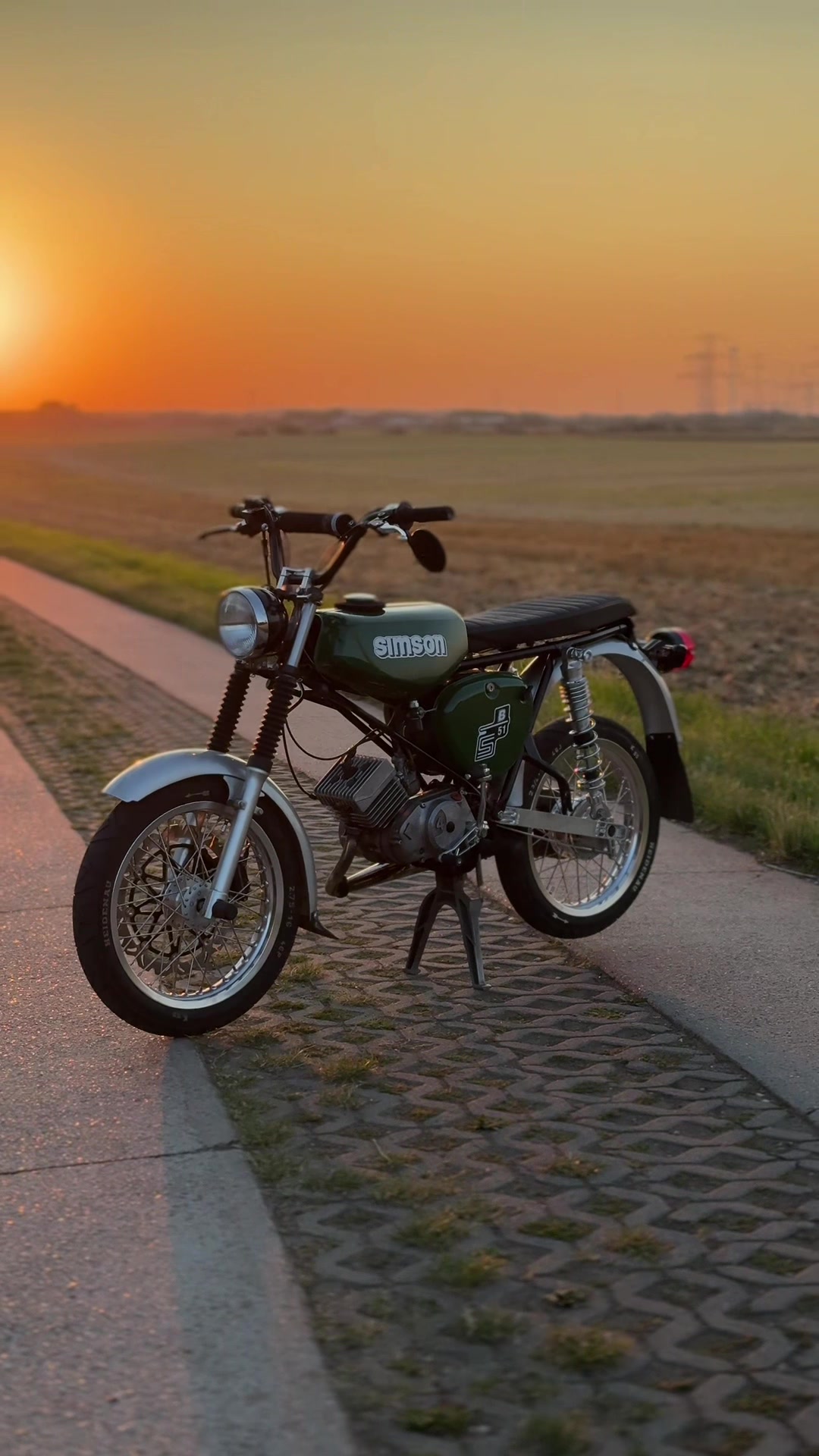 @𝔞𝔡𝔯𝔦𝔞𝔫🇩🇪