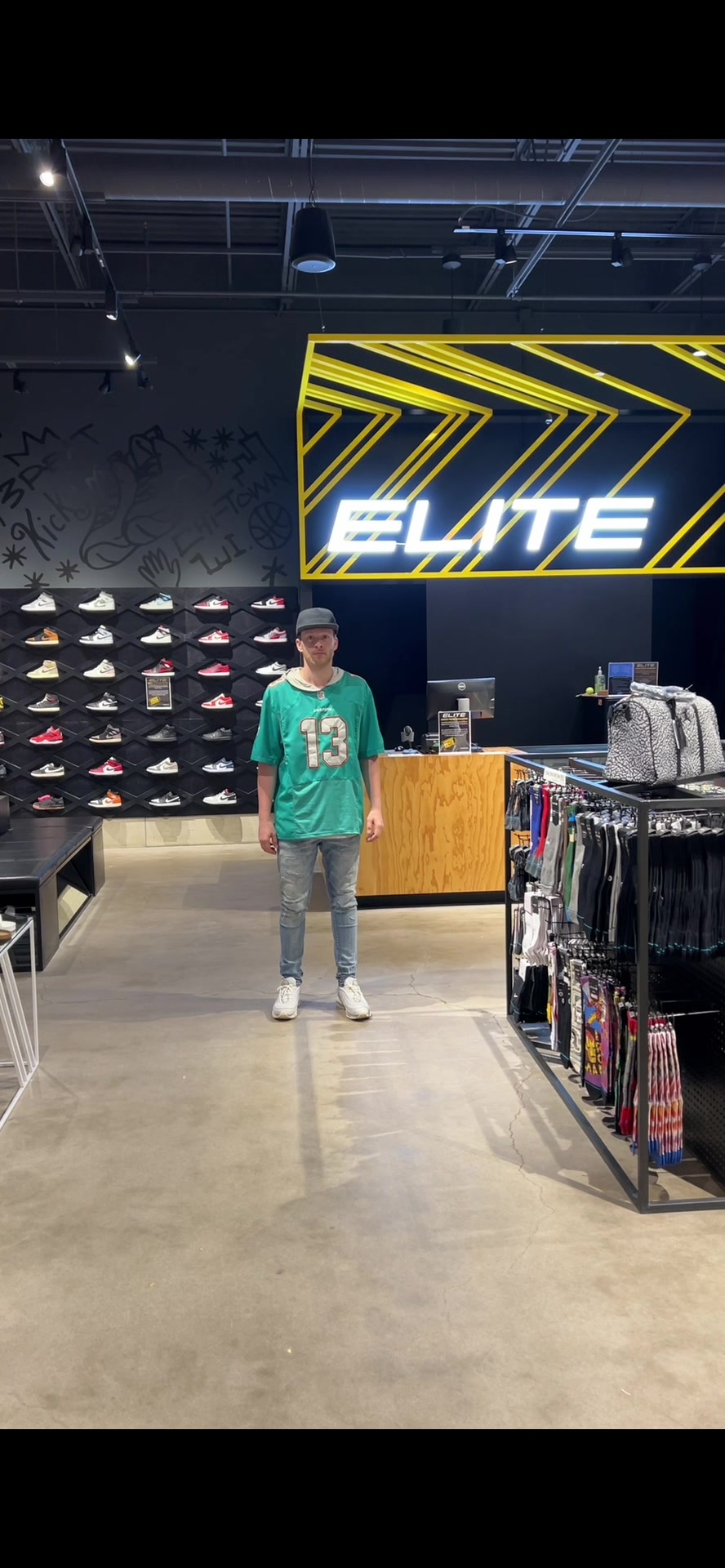 @ELITE