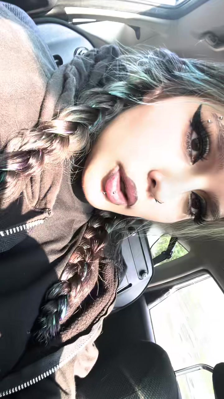 @macabrecvtie