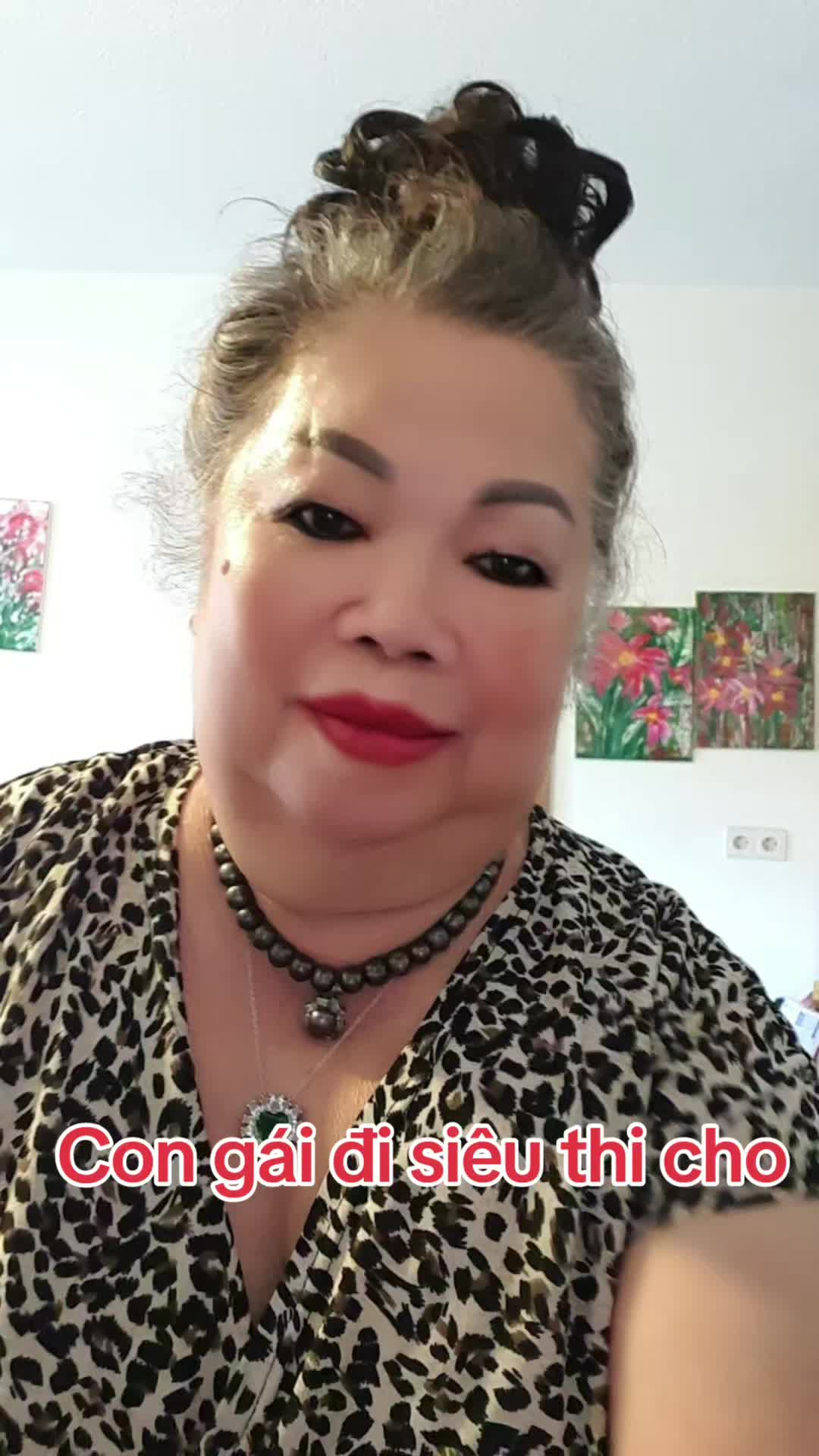 @Bạch yến ho&agrave;ng