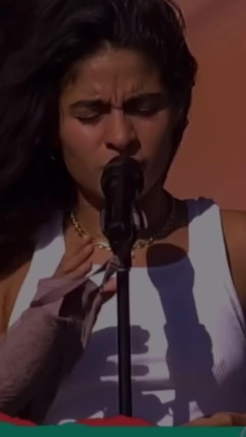 @yessieonstage
