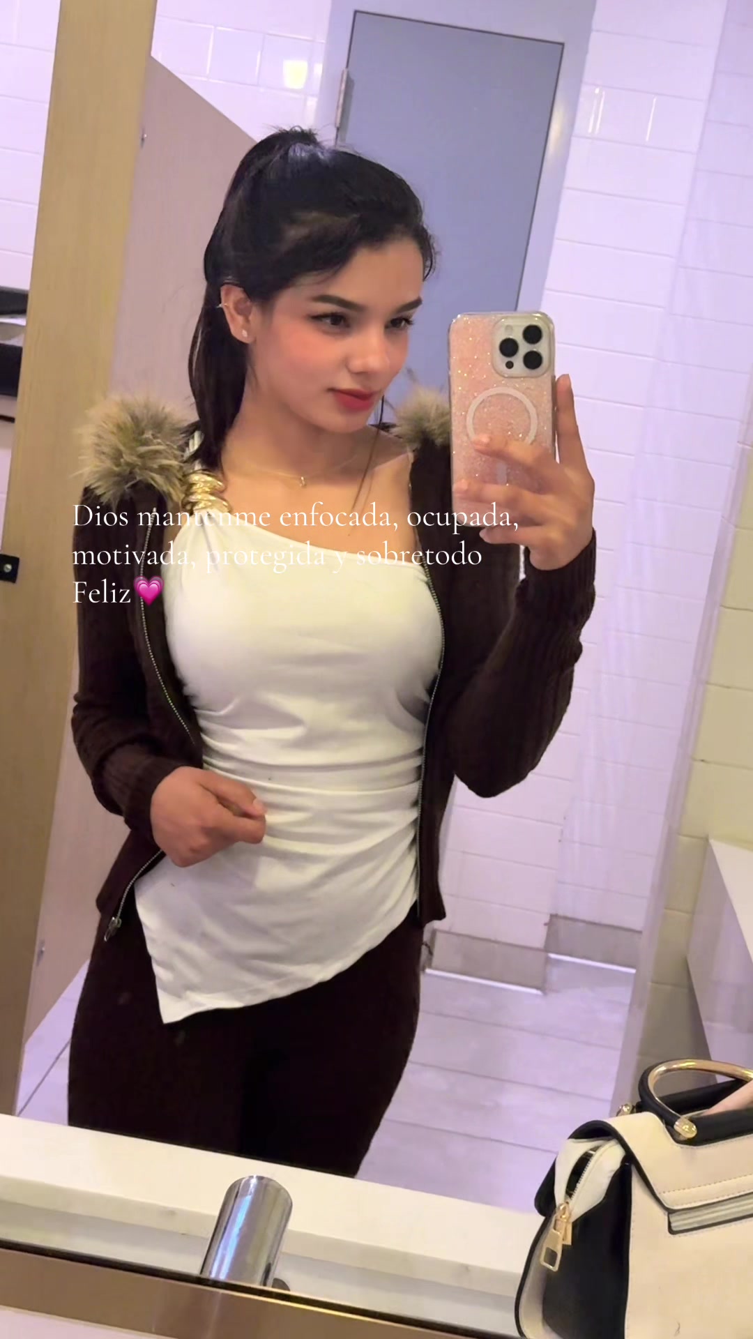 @😘Rosmeri 🌙