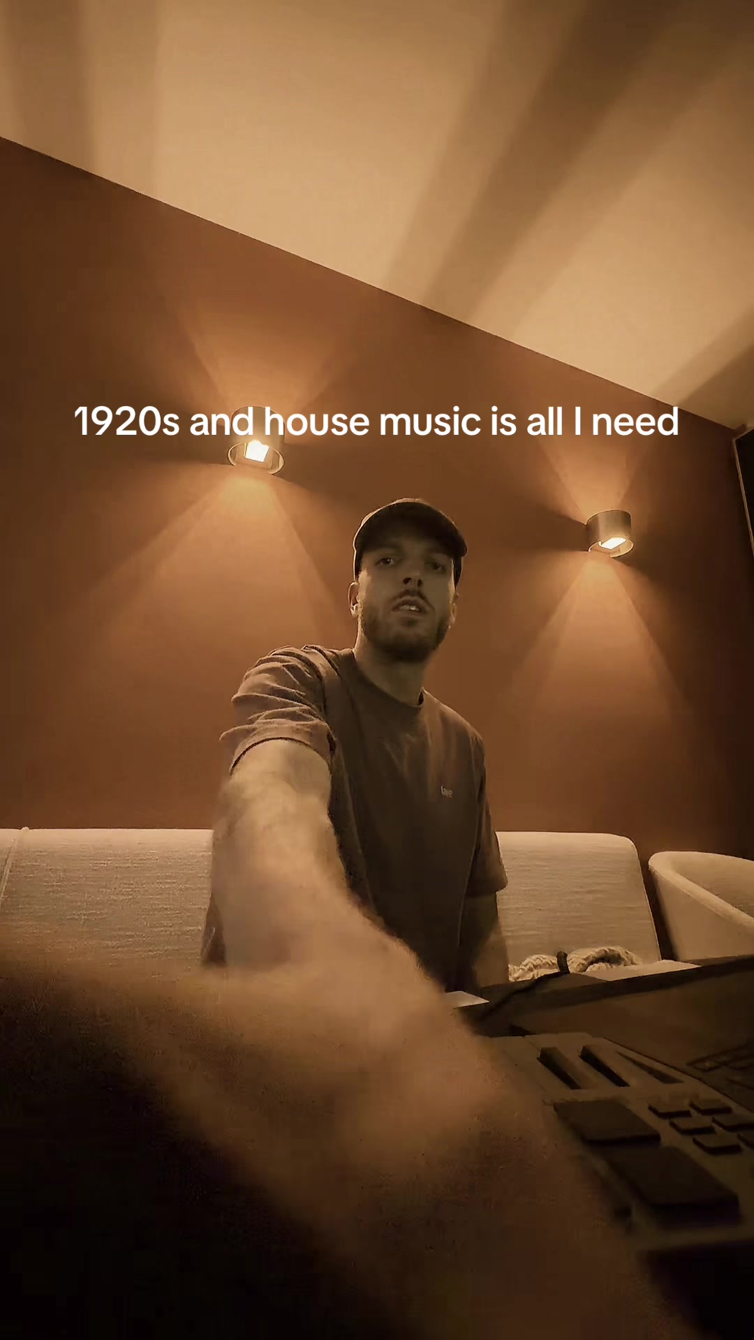 @yearboox