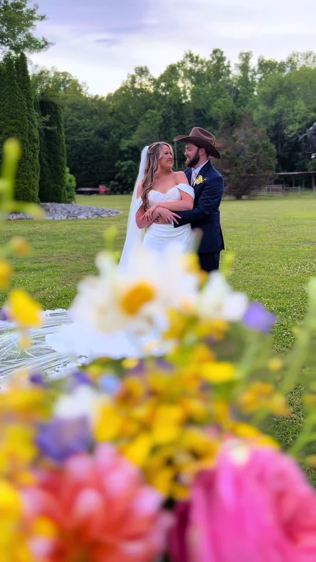 @Hall Farms Weddings and Events