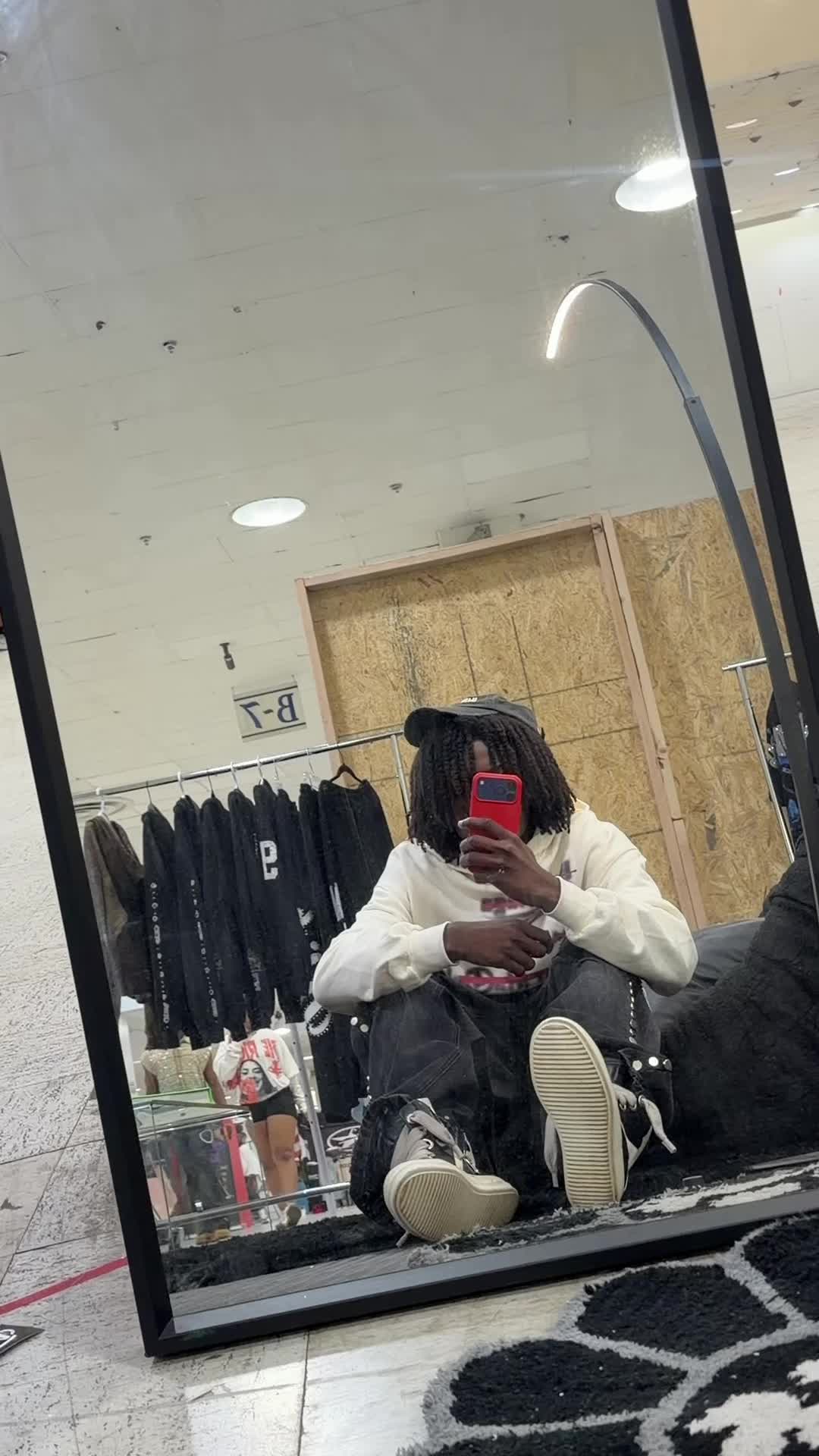 @Rayyishim_🥶