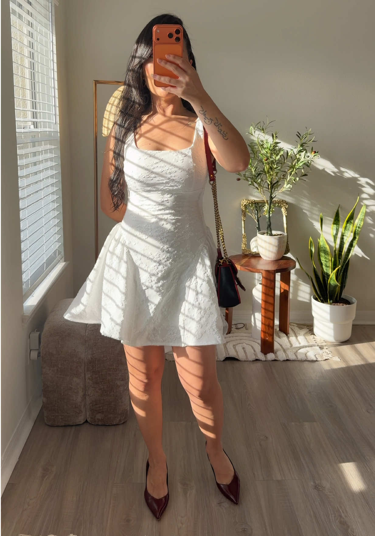 @khanell