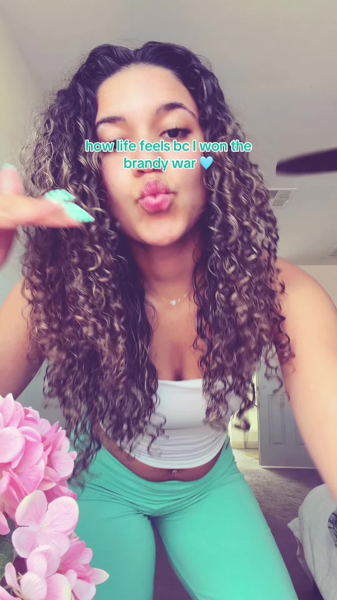 @🌜hloé